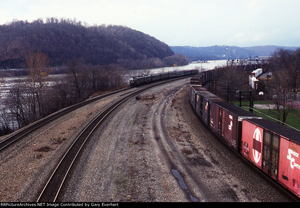 CR E8A 4020 - Conrail "OCS" - Office Car Special